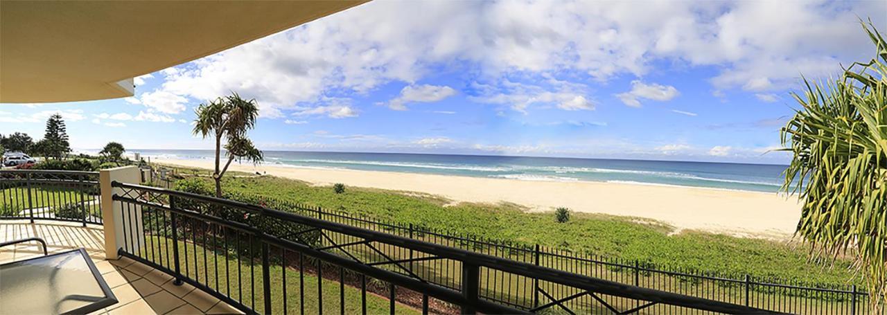 Golden Riviera Absolute Beachfront Resort Gold Coast Exterior foto